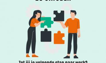Flyer banenmarkt met illustratie van 2 mensen die puzzelstukjes in elkaar aan het passen zijn.